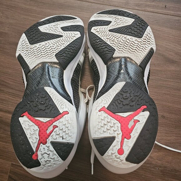 Nike Jordan 37 low siren red colorway - Picture 4 of 7